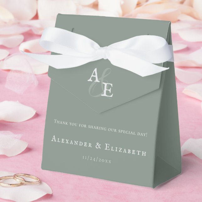 Sage Green Minimalist Monogram Wedding Favour Box (Wedding)