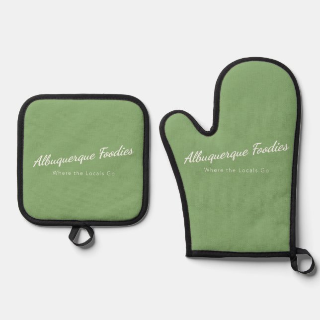 Sage Oven Mitt and Potholder Set (Front)
