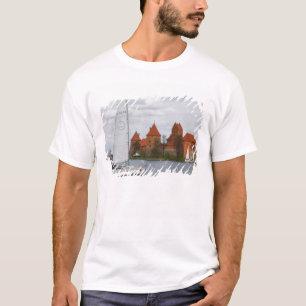 Sail boat with Island Castle by Lake Galve, T-Shirt