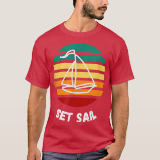 Sailing Lover Vintage sunset with sailboat  T-Shirt