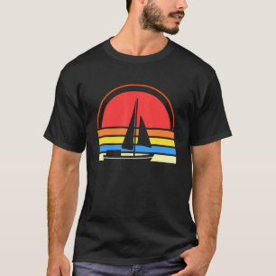 Sailing Vintage Retro Sailboat Boating Boat Prese T-Shirt