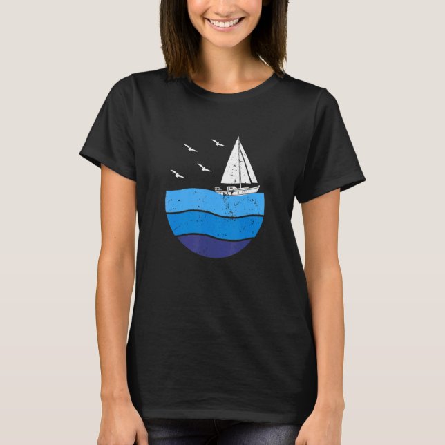 Sailor Sailboat Sunset Boat Captain Sailing T-Shirt (Front)