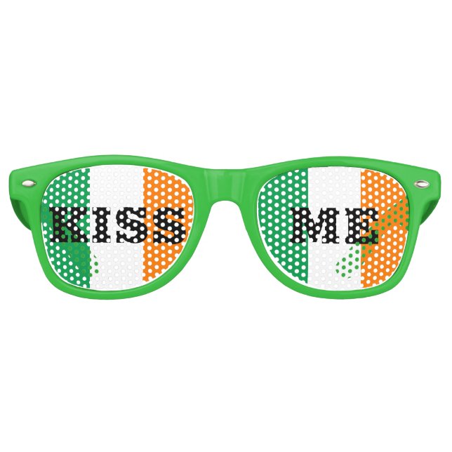 Sain Patricks Day & Irish Flag /shades Kiss Me Retro Sunglasses (Front)