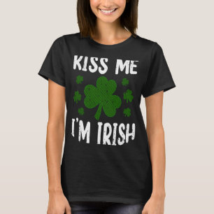 Saint Patricks Day Lips Green Shamrock Kiss Me Im  T-Shirt