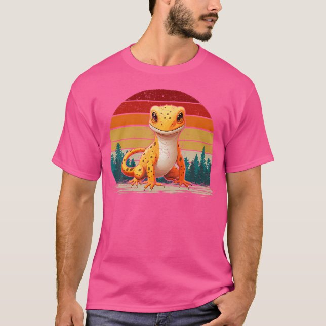 Salamander Lover Distressed Salamander T-Shirt (Front)