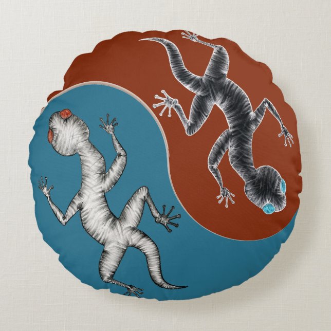 Salamander Round Cushion (Front)