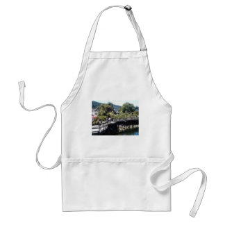 Salt Spring Island Standard Apron