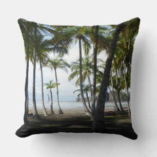 Sámara Beach Throw Pillow