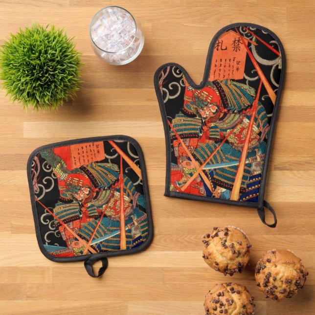 SAMURAI FIGHTING MONSTER OVEN MITT & POT HOLDER SET (Top Down)