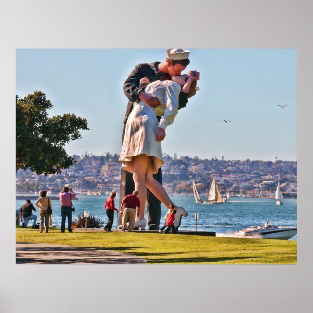 San Diego Kissing Couple Poster (Front)