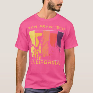 San-Francisco Ca Distressed Design Mountain Hiking T-Shirt