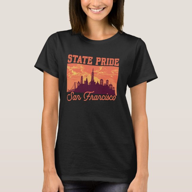 San Francisco California Skyline Smoky Sky US Stat T-Shirt (Front)