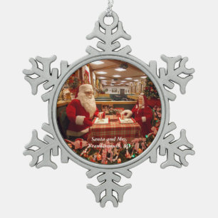 Santa and Mrs. Frankenmuth, MI Snowflake 1 Pewter Christmas Ornament