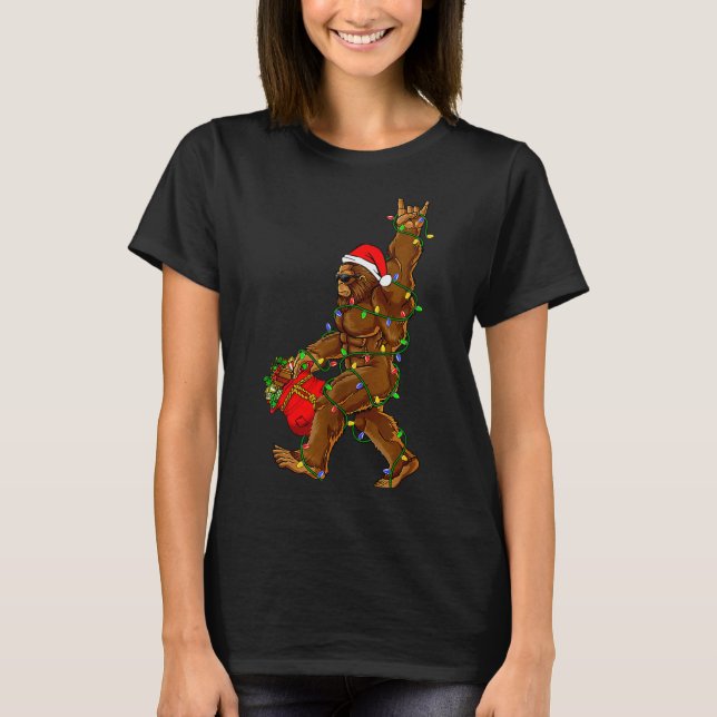 Santa Bigfoot Christmas Lights Funny Sasquatch Bel T-Shirt (Front)