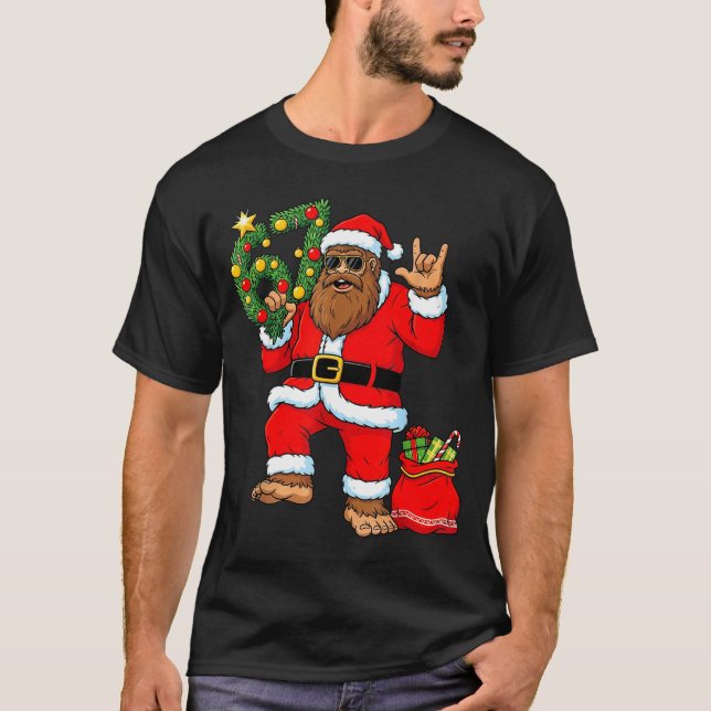Santa Bigfoot Christmas Tree Sasquatch 67 Six Seve T-Shirt (Front)
