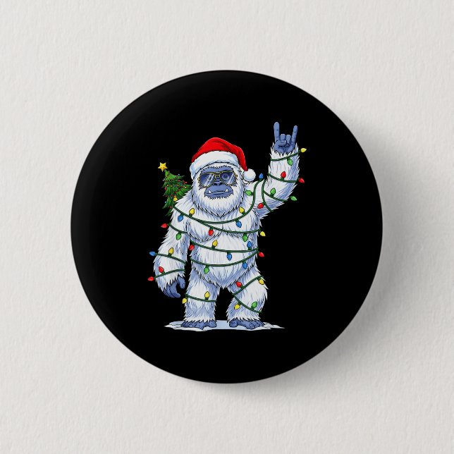 Santa Bigfoot Christmas Tree Xmas Lights Funny Sas 6 Cm Round Badge (Front)