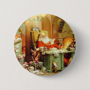 Santa Claus Making His List, Checking It Twice 6 Cm Round Badge