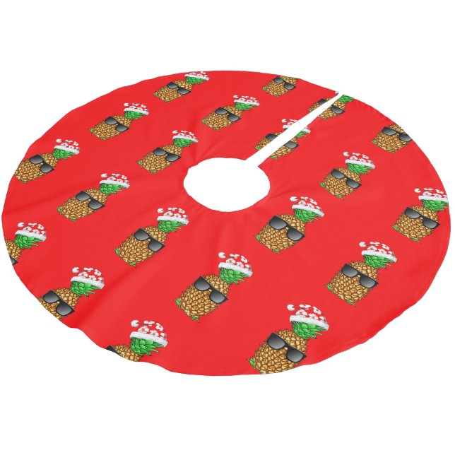 Santa Claus Pineapple Brushed Polyester Tree Skirt (Angled)