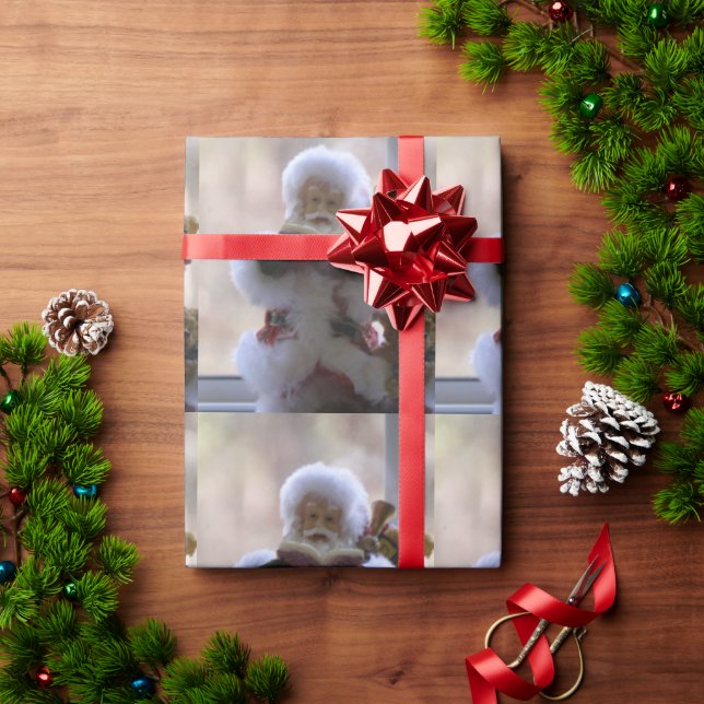 Santa Clause Reading Gift Wrap (Holiday Gift)