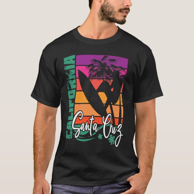 Santa Cruz California Retro Sunset Beach Surfer So T-Shirt (Front)