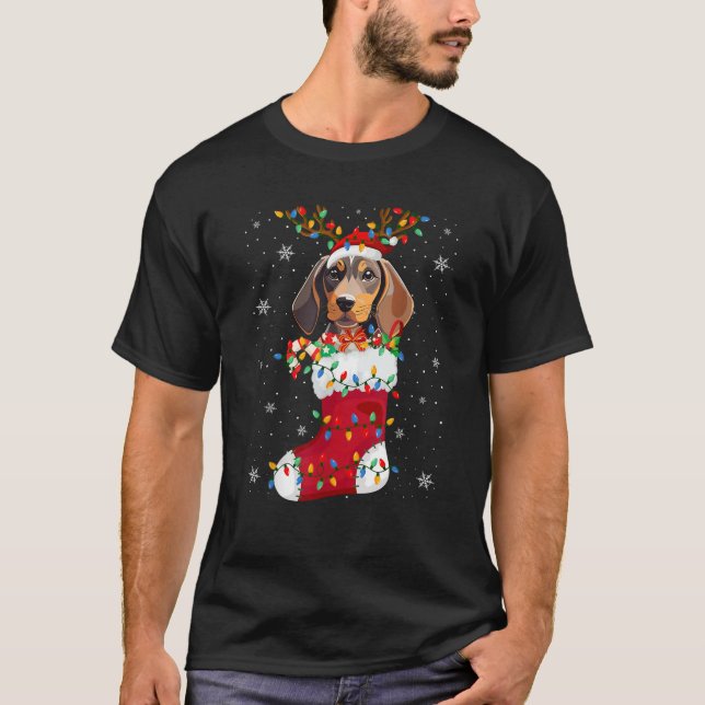 Santa Hat Coonhound Puppy Dog In Socks Xmas Tree L T-Shirt (Front)