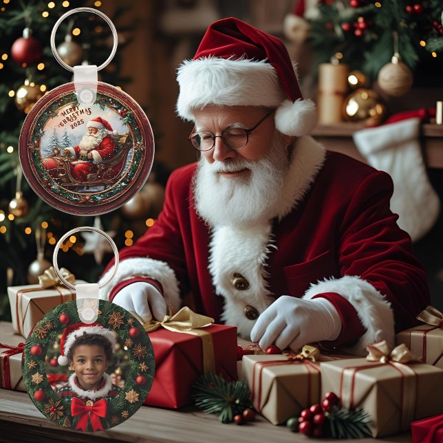 Santa in His Sleigh  Key Ring (Creator Uploaded)