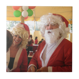 Santa & Mrs. Claus Christmas Celebration – Festive Tile