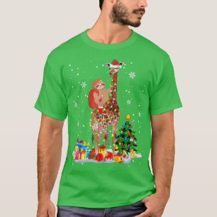 Santa Sloth Riding Giraffe Santa Christmas Tree Gr T-Shirt