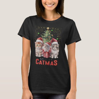 Santa with cats  T-Shirt