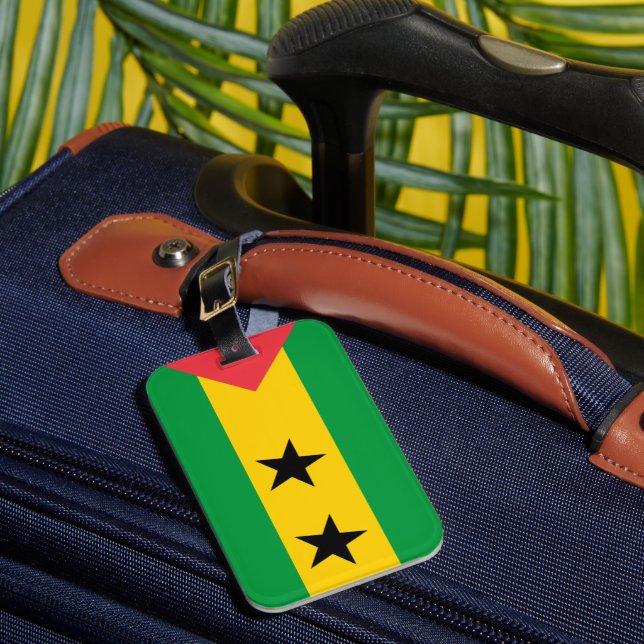 São Tomé e Príncipe flag Luggage Tag (Front Insitu 1)
