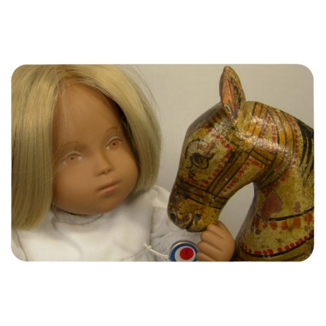 Sasha Puppe  / Sasha Doll Premium Flexi Magnet (Horizontal)