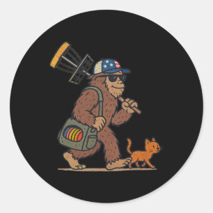 Sasquatch Disc Golfer Funny Cat Disc Golf Classic Round Sticker