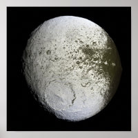 Saturn's moon Iapetus 2