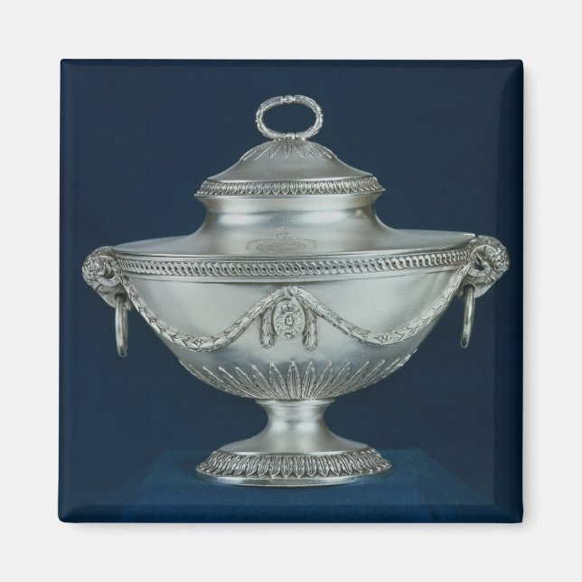 Sauce-tureen, One of a pair Magnet (Front)