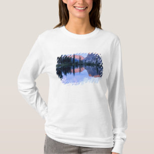 Sawtooth Wilderness, Idaho. USA. Cumulus T-Shirt