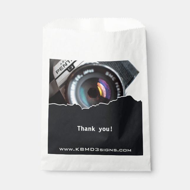 Saying Thank You Black White Photographer   Favour Bags (Front)
