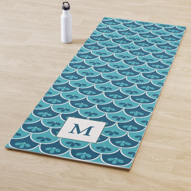 Scallop Floral Pattern Custom Colours Yoga Mat (In Situ)