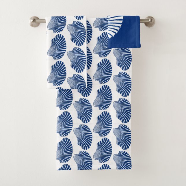 Scallop Shell Block Print, Cobalt Blue and White Bath Towel Set (Insitu)