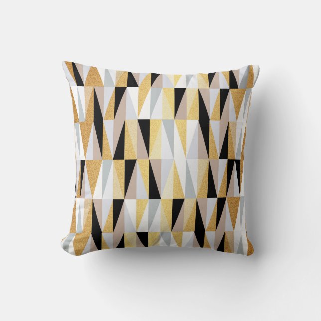 scandinavian design triangles seamless pattern vin cushion (Front)