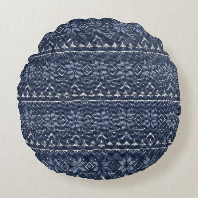 Scandinavian, knitting round cushion (Front)