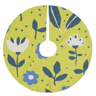 Scandinavian style, floral seamless pattern. brushed polyester tree skirt