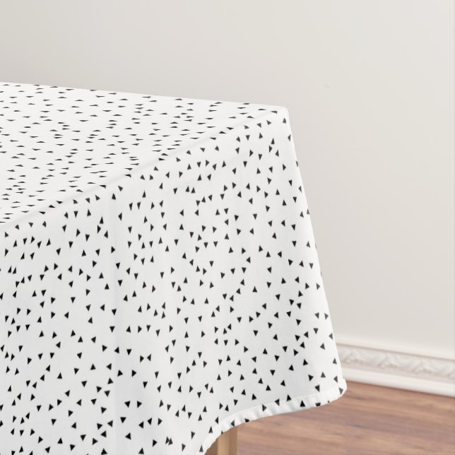 Scandinavian Style Triangle Pattern Tablecloth (In Situ)