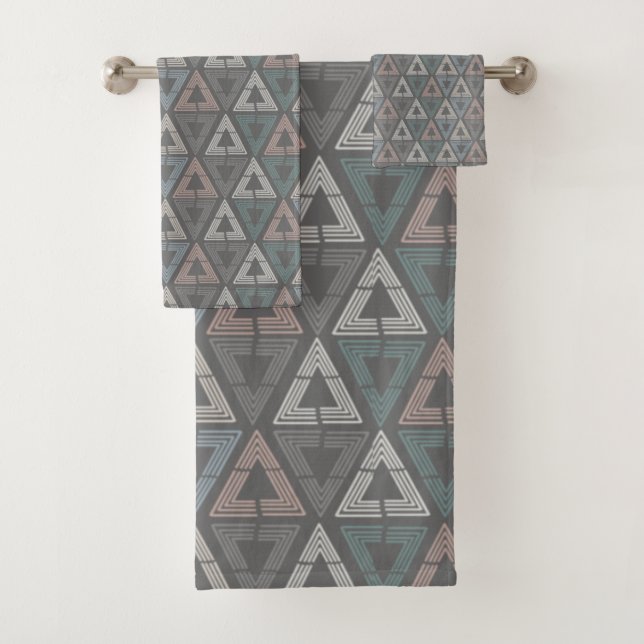 Scandinavian Triangles Bath Towel Set (Insitu)