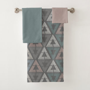 Scandinavian Triangles Bath Towel Set