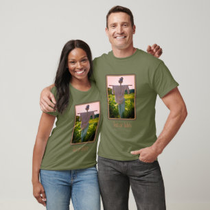 Scarecrow In Garden Field Personalised T-Shirt