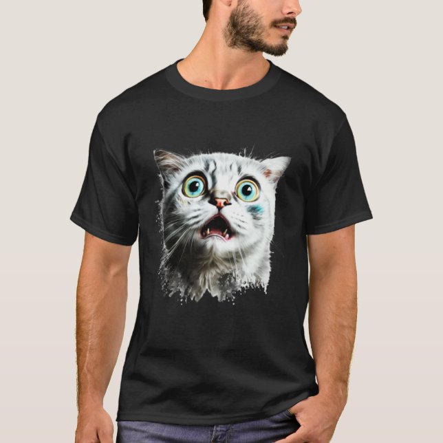Scaredy Cat Face Scared Cat T-Shirt (Front)