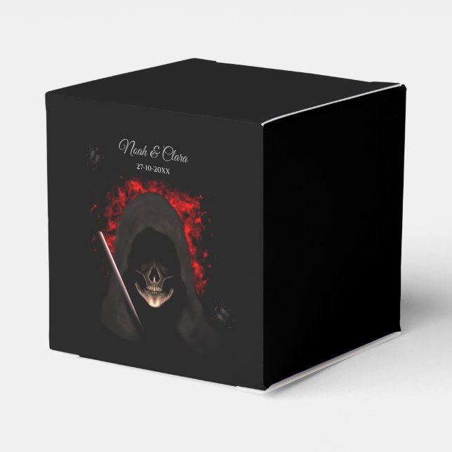 Scary dark moody gothic skull creepy halloween favour box (Back Side)