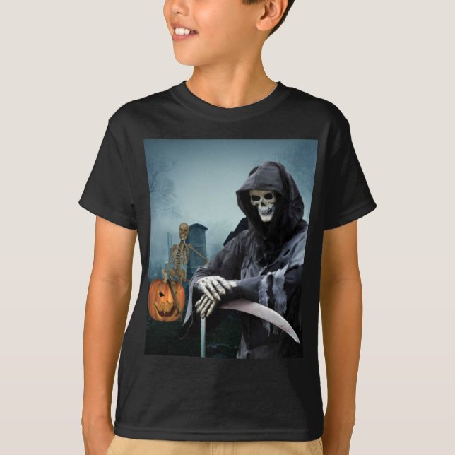 Scary Halloween. T-Shirt (Front)