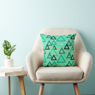 Scattered Triangles Cushion