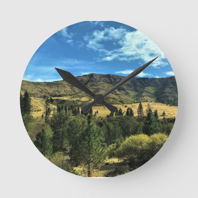Scenery by the Snake River, OR Round Clock (Front)